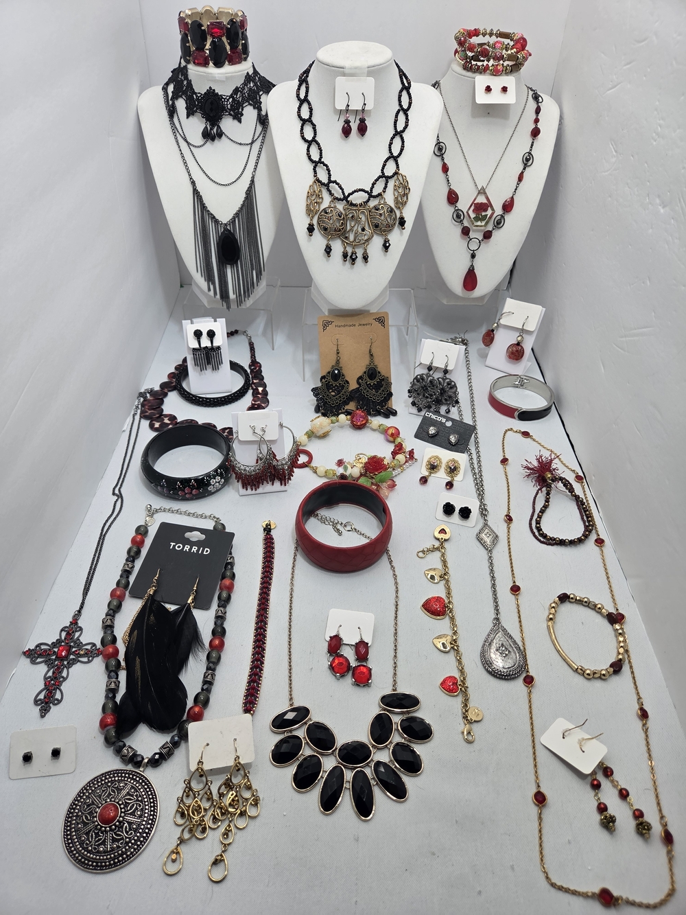HUGE ​36pc Vintage & Modern Jewelry Lot CHICO'S LIZ CLAIBORNE TORRID Necklaces